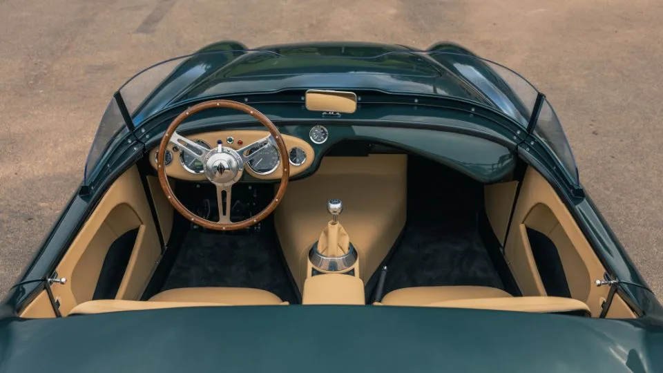 بازسازی آستین هیلی - Austin Healey restomod by Caton