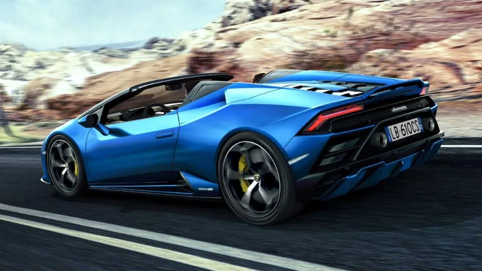 لامبورگینی هوراکان Evo RWD