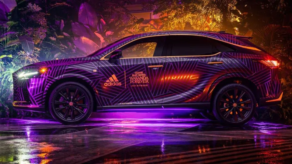 لکسوس RX نسخه Black Panther