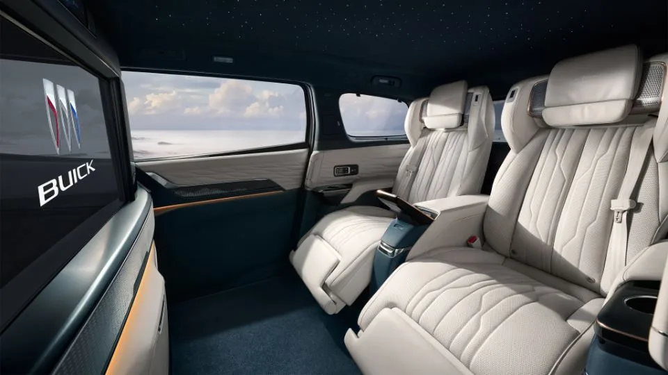 2023 Buick GL8 Century