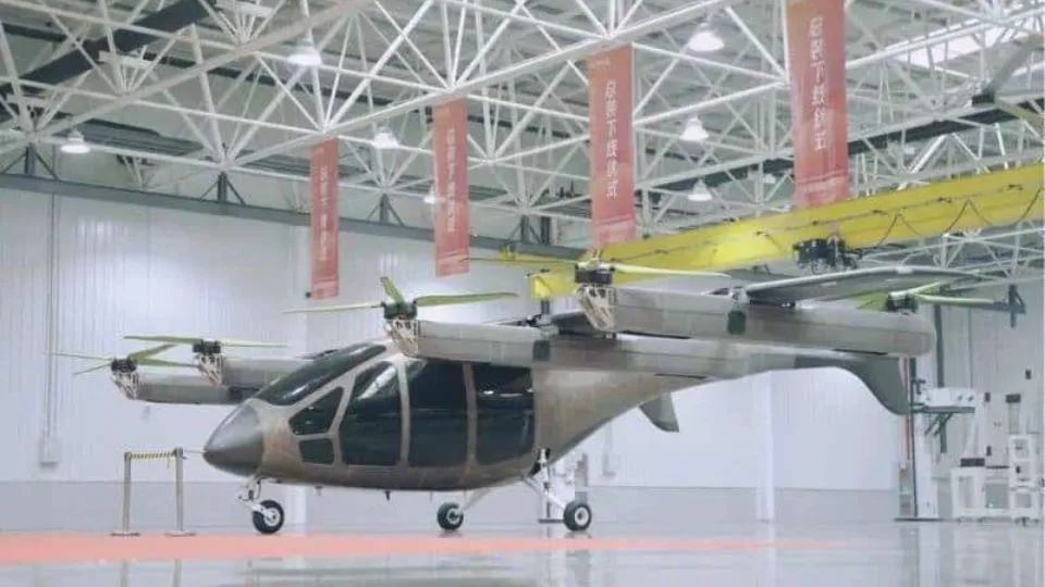 خودروی پرنده جیلی AE200 X01