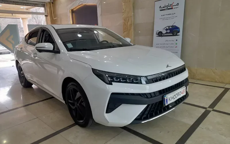 کی ام سی J7 کی ام سی J7