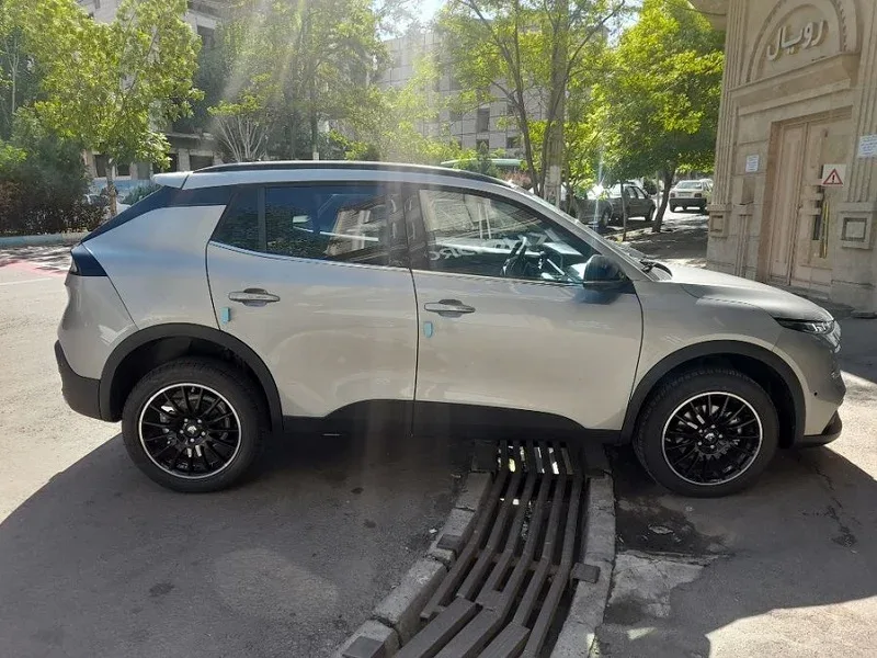 نمای جانبی ری را ایران خودرو نمای جانبی ری را ایران خودرو