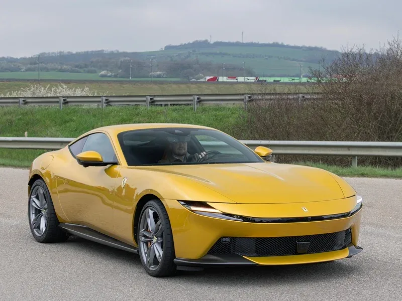 فراری آمالفی (Ferrari Amalfi) فراری آمالفی (Ferrari Amalfi)