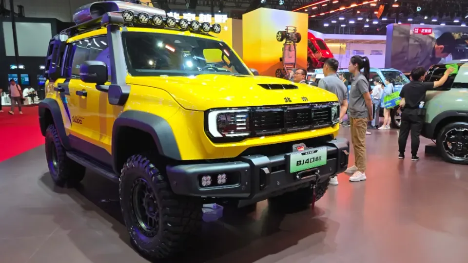 معرفی بایک BJ40e