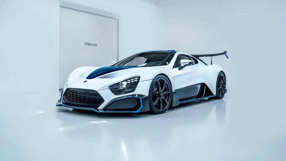 معرفی زنوو TSR-S مدل 2020
