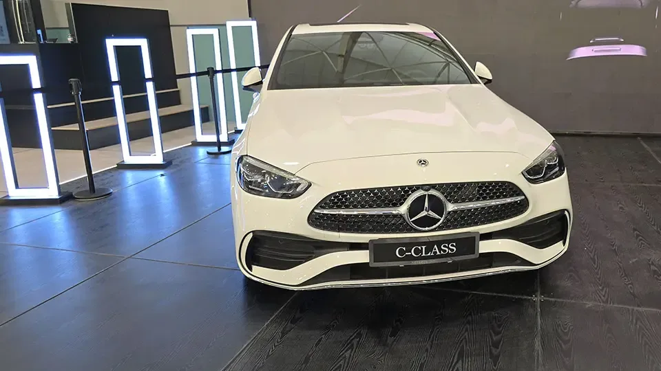 بررسی مرسدس بنز سی 200 لانگ ستاره ایران (Benz C200L)