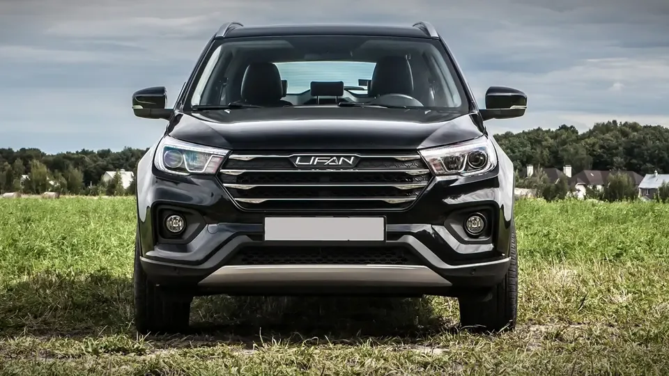 بررسی ماشین لیفان X70