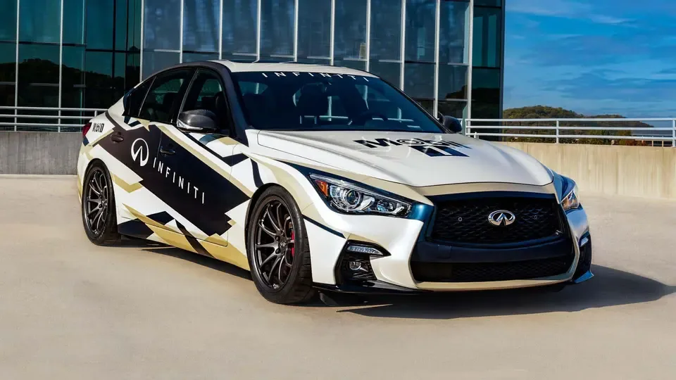 SEMA 2023 اینفینیتی Q50 رد اسپرت 400