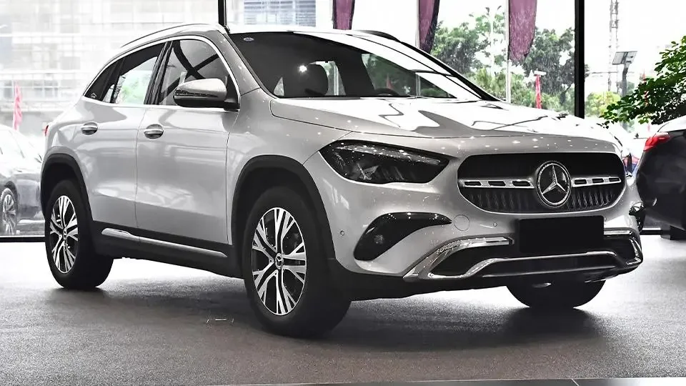 بررسی مرسدس بنز GLA200 آوانگارد راسا موتور