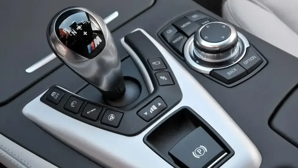 تفاوت گیربکس CVT با دوکلاچه؛ کدام یک بهتر است؟