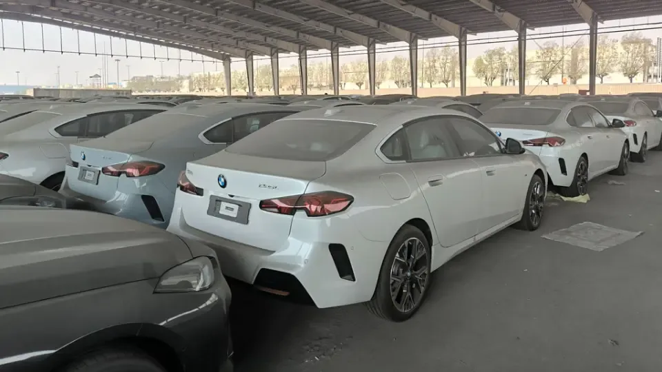 تغییر در شروط ثبت واردات خودرو، آغاز طرح واردات بدون انتقال ارز