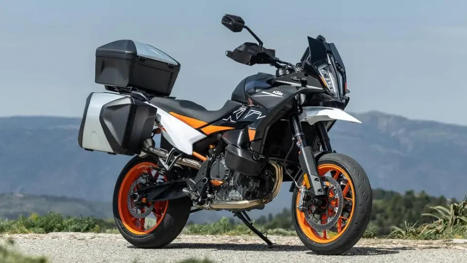 موتورسیکلت KTM 890 SMT