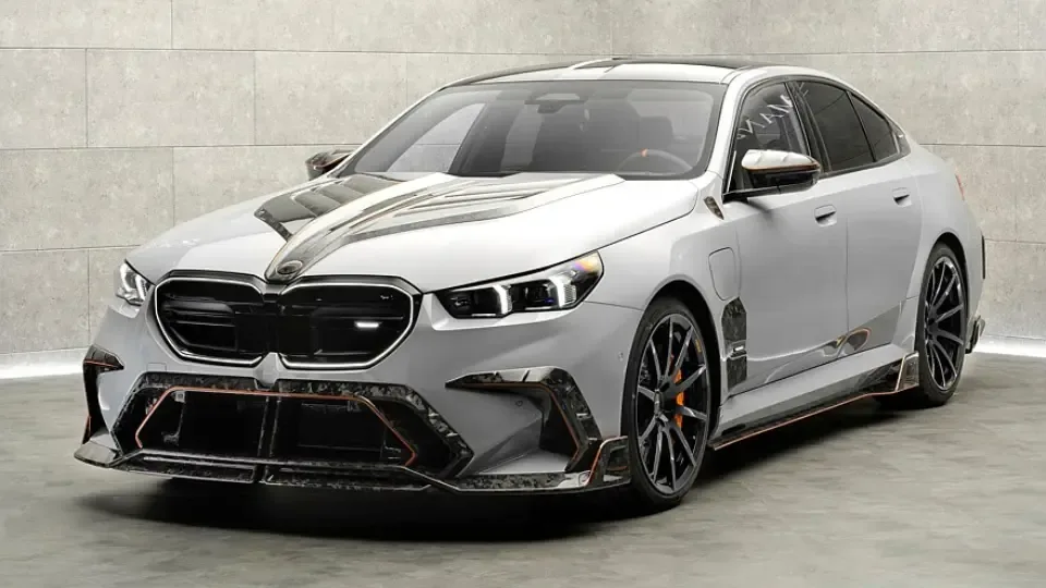 آشنایی با ب ام و M5 منصوری