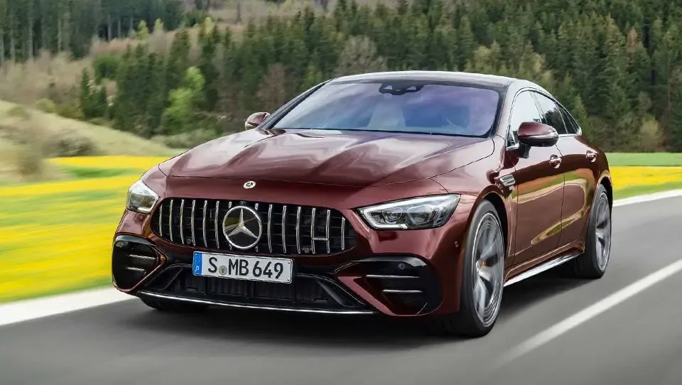 به‌رزورسانی مرسدس AMG GT چهار در برای 2022