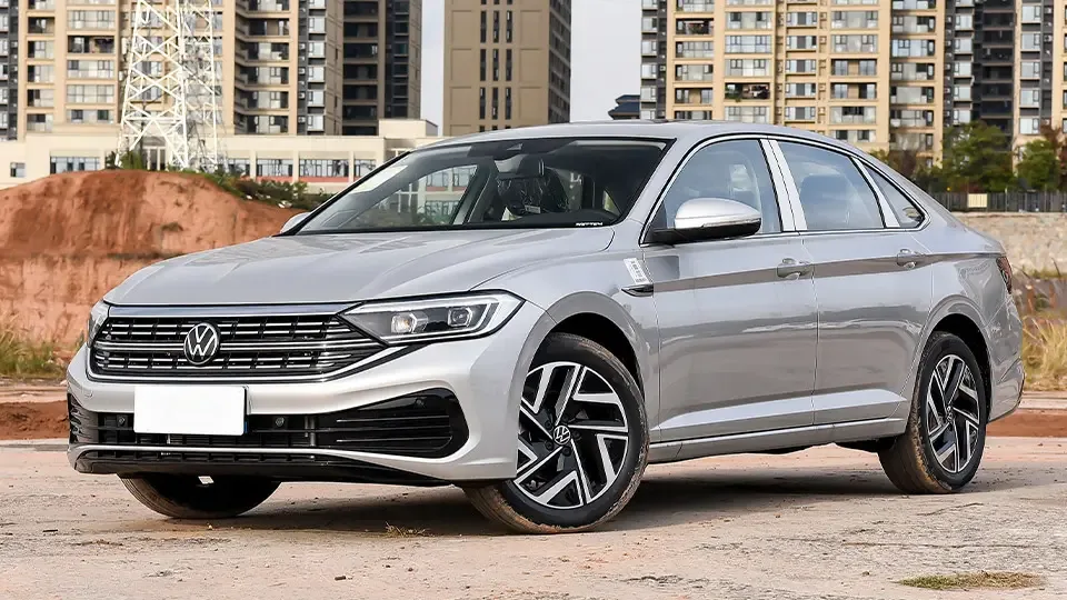 بررسی فولکس واگن ساگیتار آسیا گستر کارن (VW Sagitar)