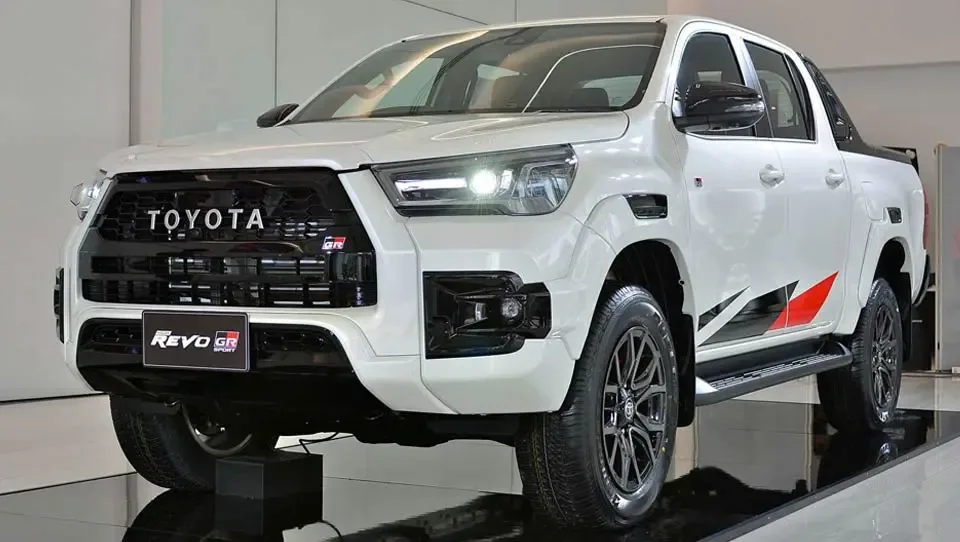 معرفی هایلوکس Revo GR Sport
