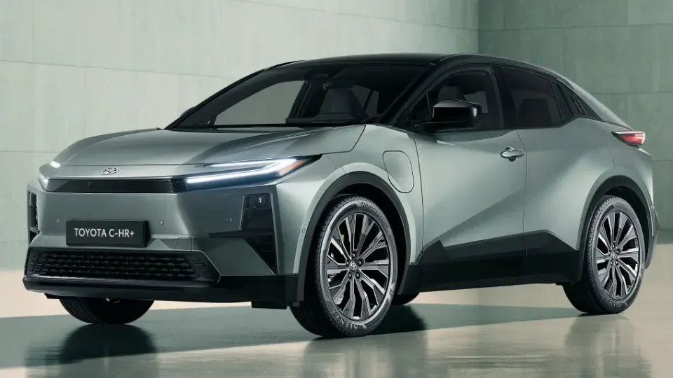 معرفی تویوتا C-HR پلاس