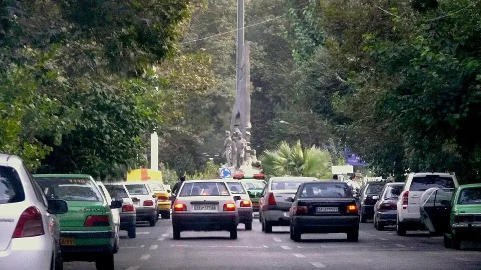 خودروهای پلاک شهرستان نمی‌توانند در پایتخت تردد کنند؟