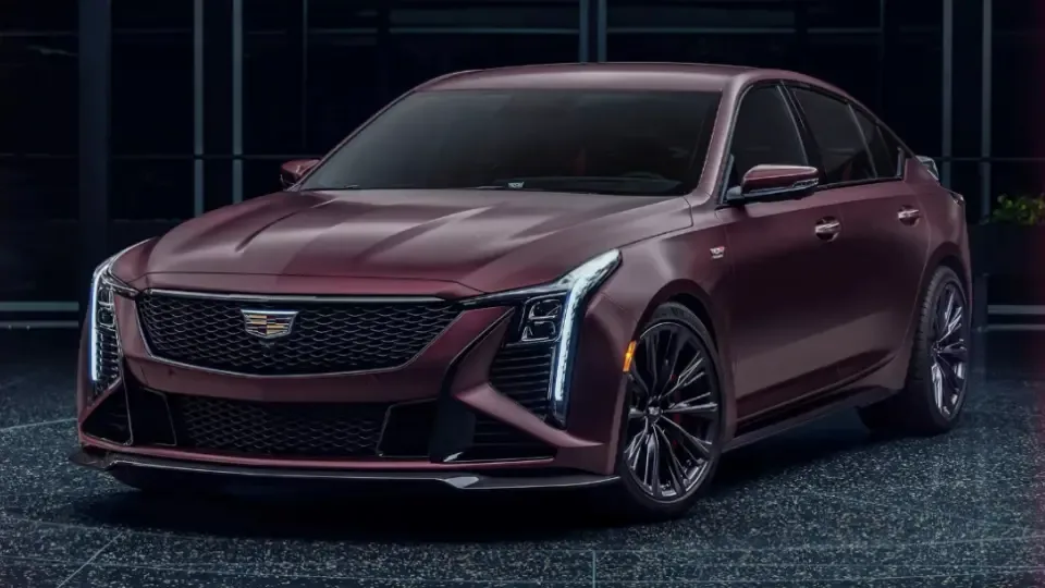 کادیلاک CT5-V بلک وینگ دست‌ساز