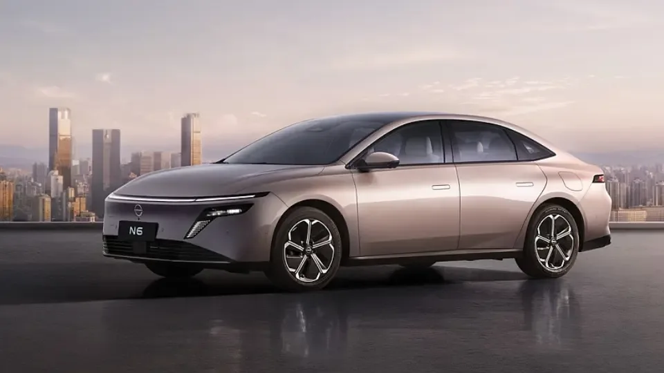 بررسی نیسان N6 پلاگین هیبرید نامی خودرو (Nissan N6)