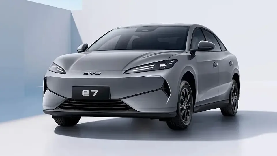 معرفی بی وای دی e7