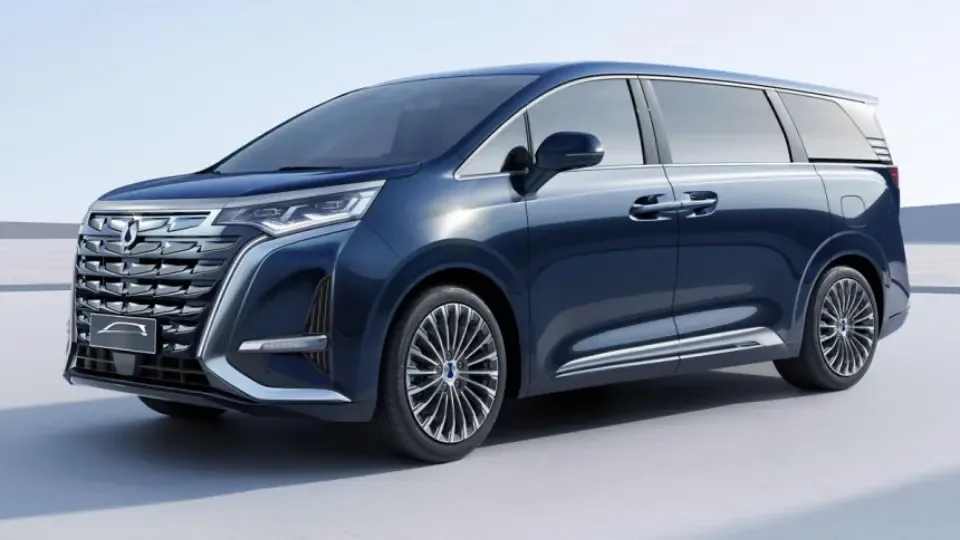 معرفی دنزا D9 یک MPV لوکس