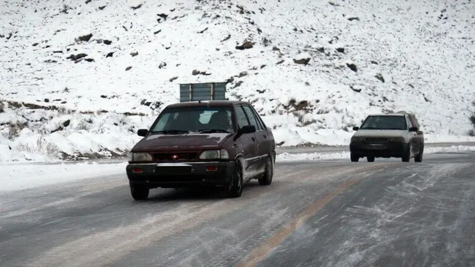 چند نکته ساده رانندگی در جاده‌های سرد کوهستانی