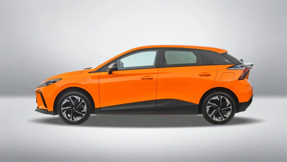 ام جی 4ev