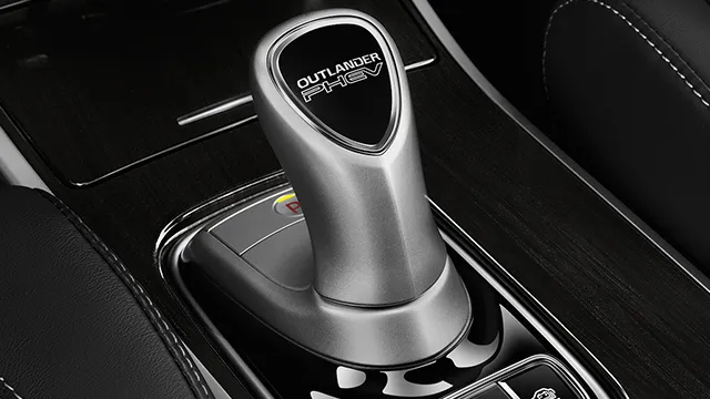 میتسوبیشی اوتلندر PHEV