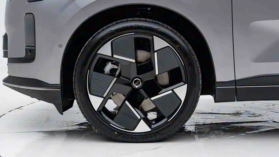 ولوو XC70